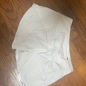 White lululemon speed up shorts- size 4